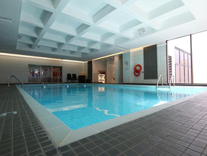Hôtel Classique - indoor pool
