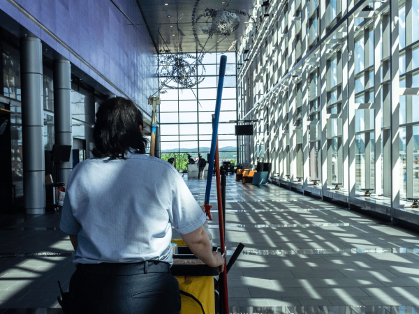 Housekeeping for strict sanitary measures at the Québec City Convention Centre