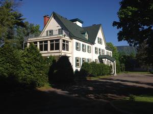 Manoir Mont-Sainte-Anne - 32 chambres